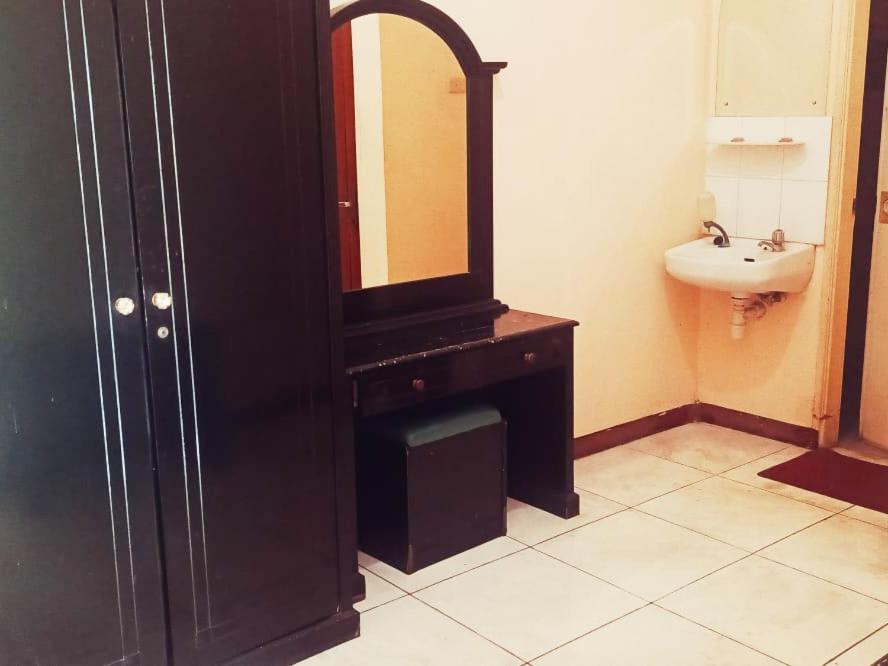 Hotel Wijaya Purwokerto Esterno foto