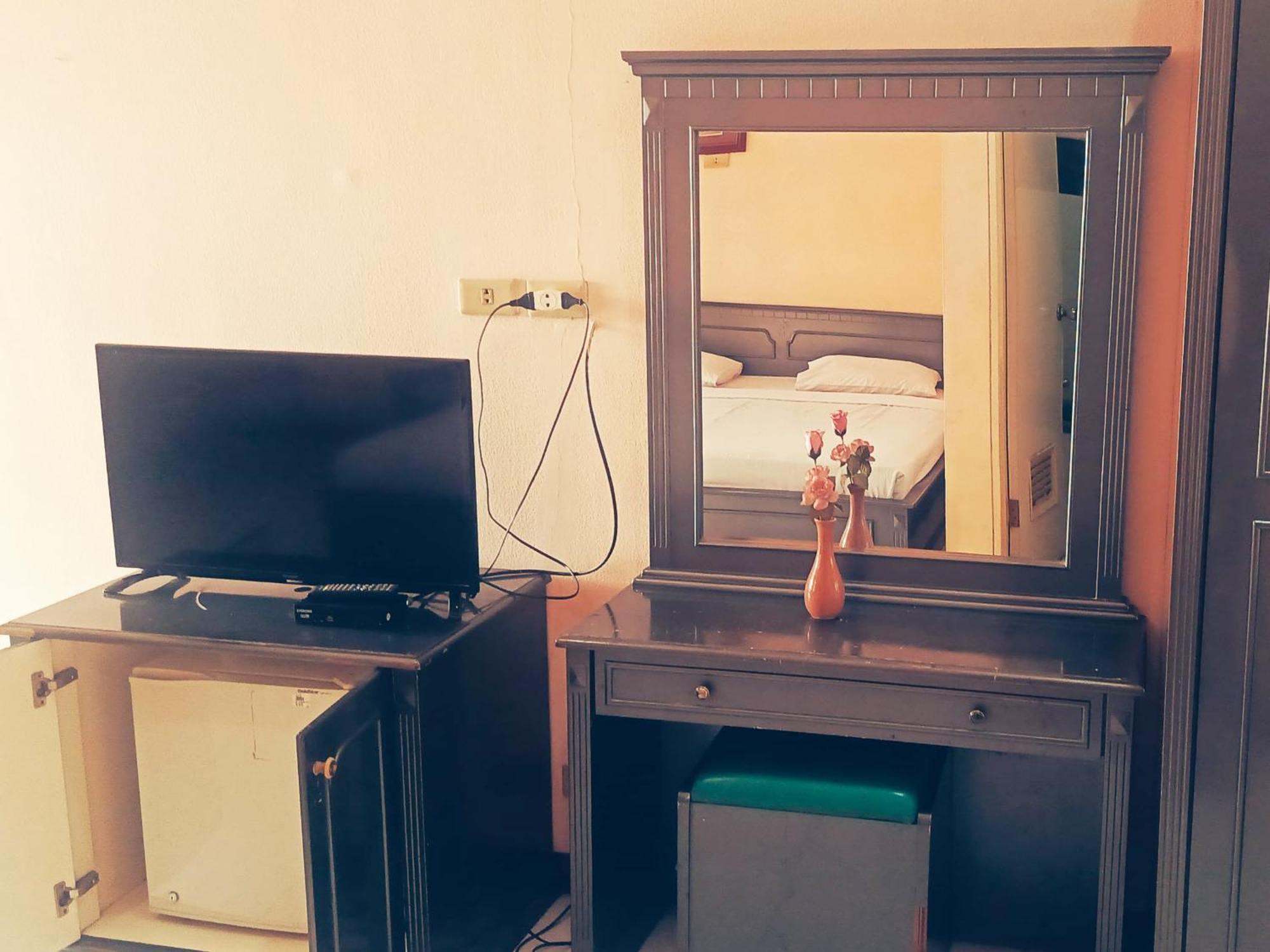 Hotel Wijaya Purwokerto Esterno foto