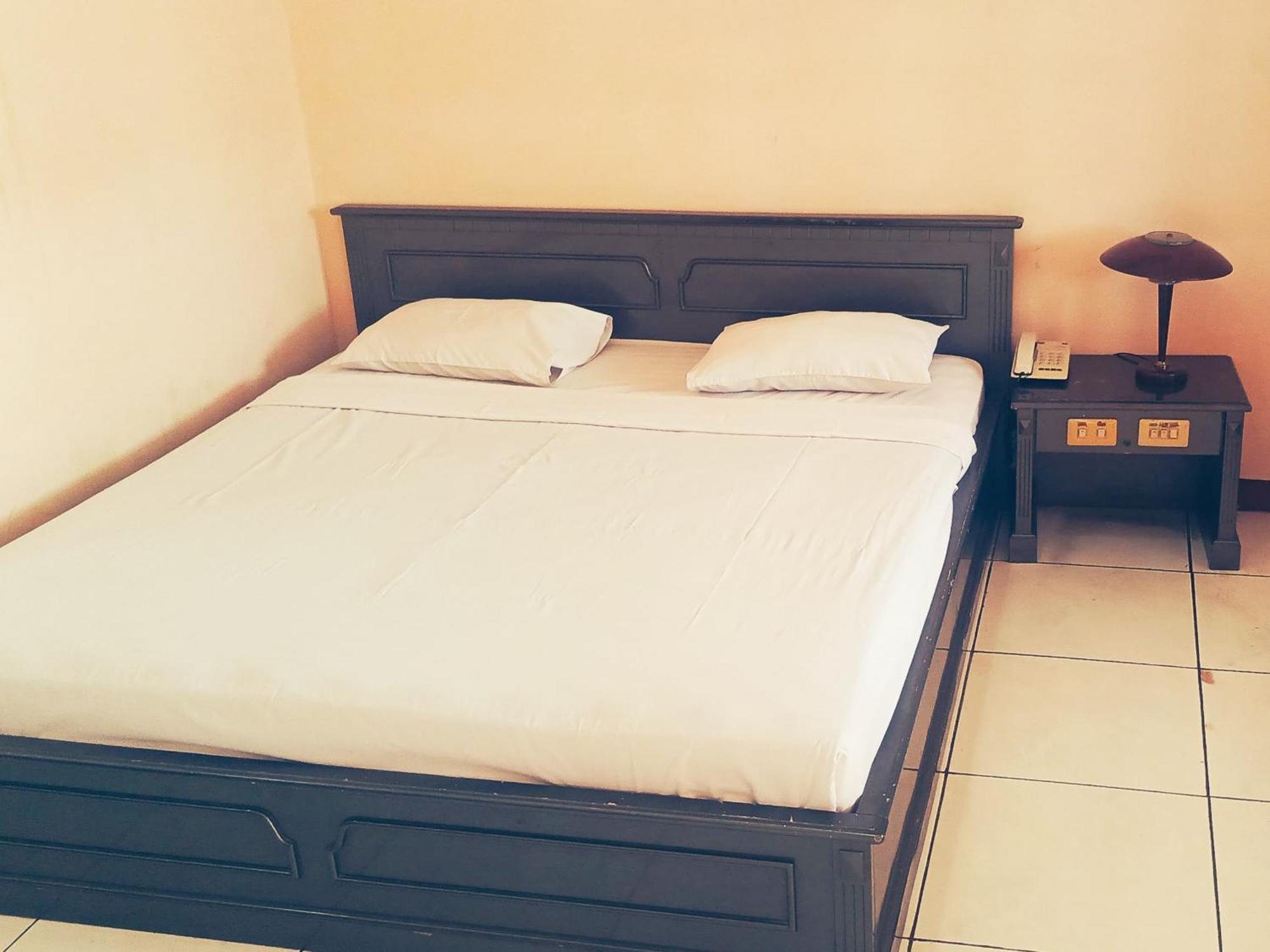 Hotel Wijaya Purwokerto Esterno foto
