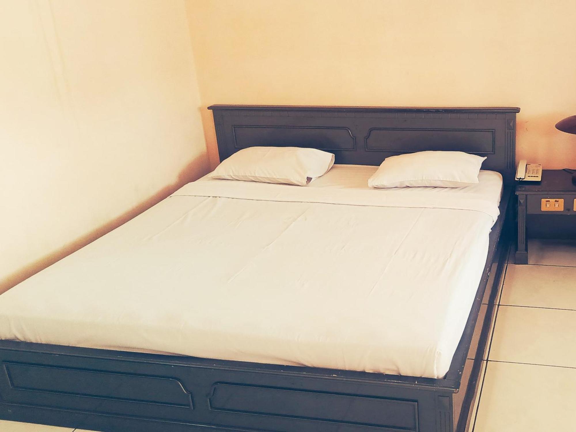 Hotel Wijaya Purwokerto Esterno foto