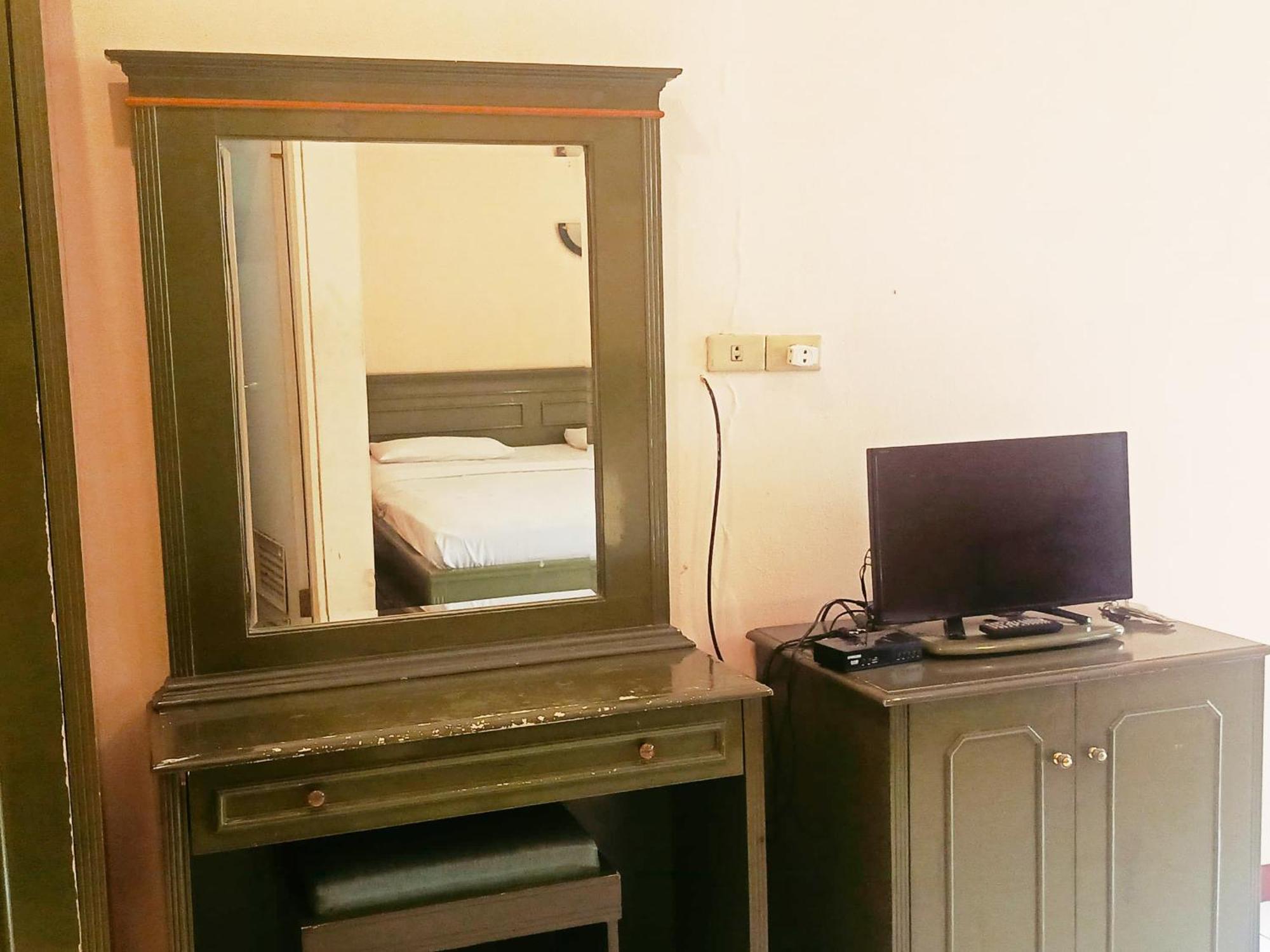 Hotel Wijaya Purwokerto Esterno foto