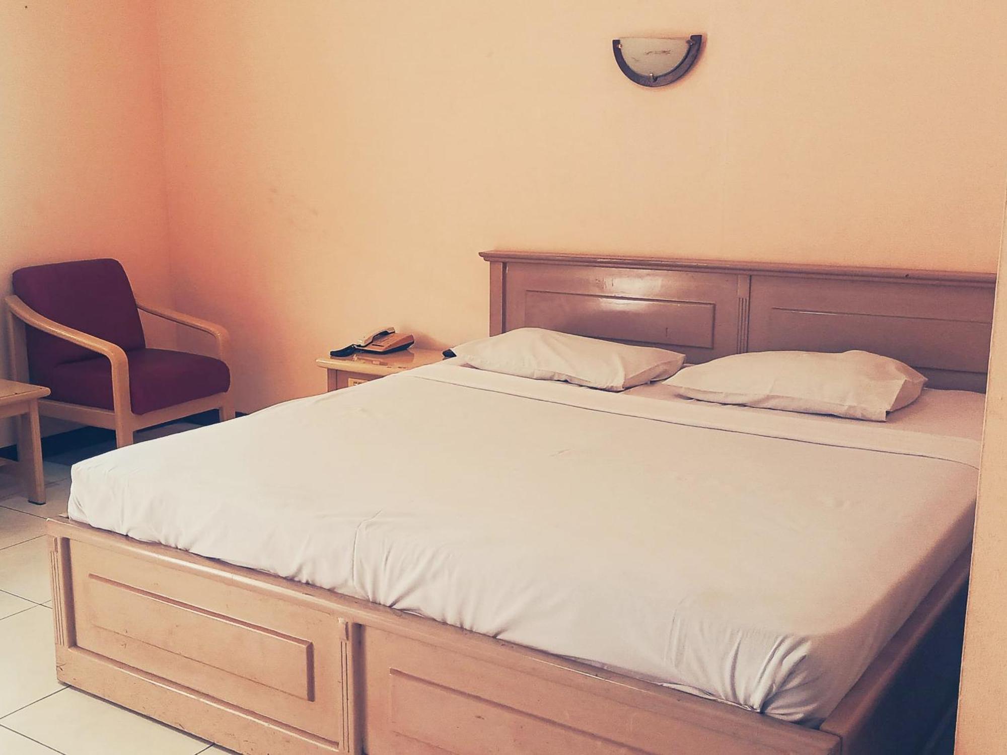 Hotel Wijaya Purwokerto Esterno foto