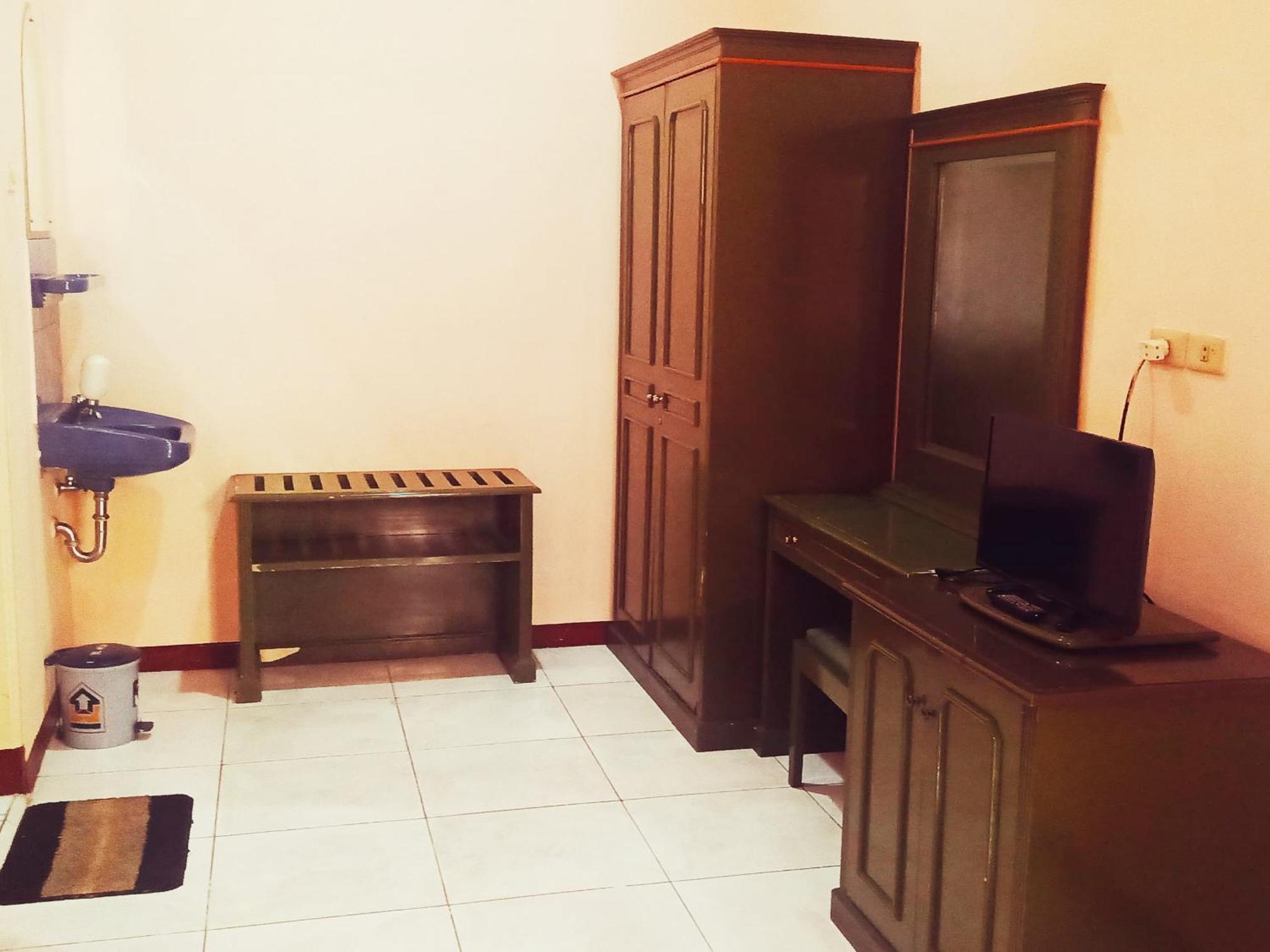 Hotel Wijaya Purwokerto Esterno foto
