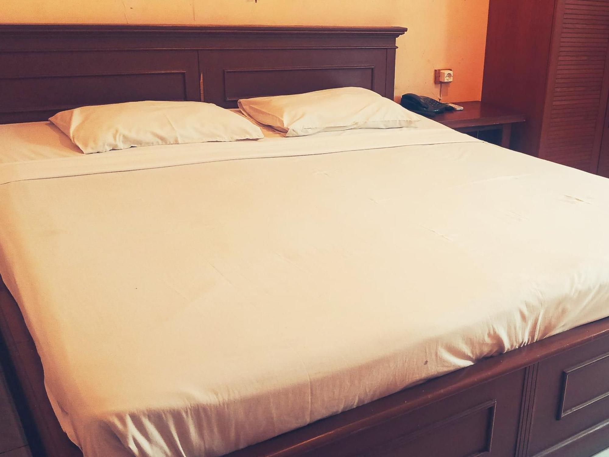 Hotel Wijaya Purwokerto Esterno foto