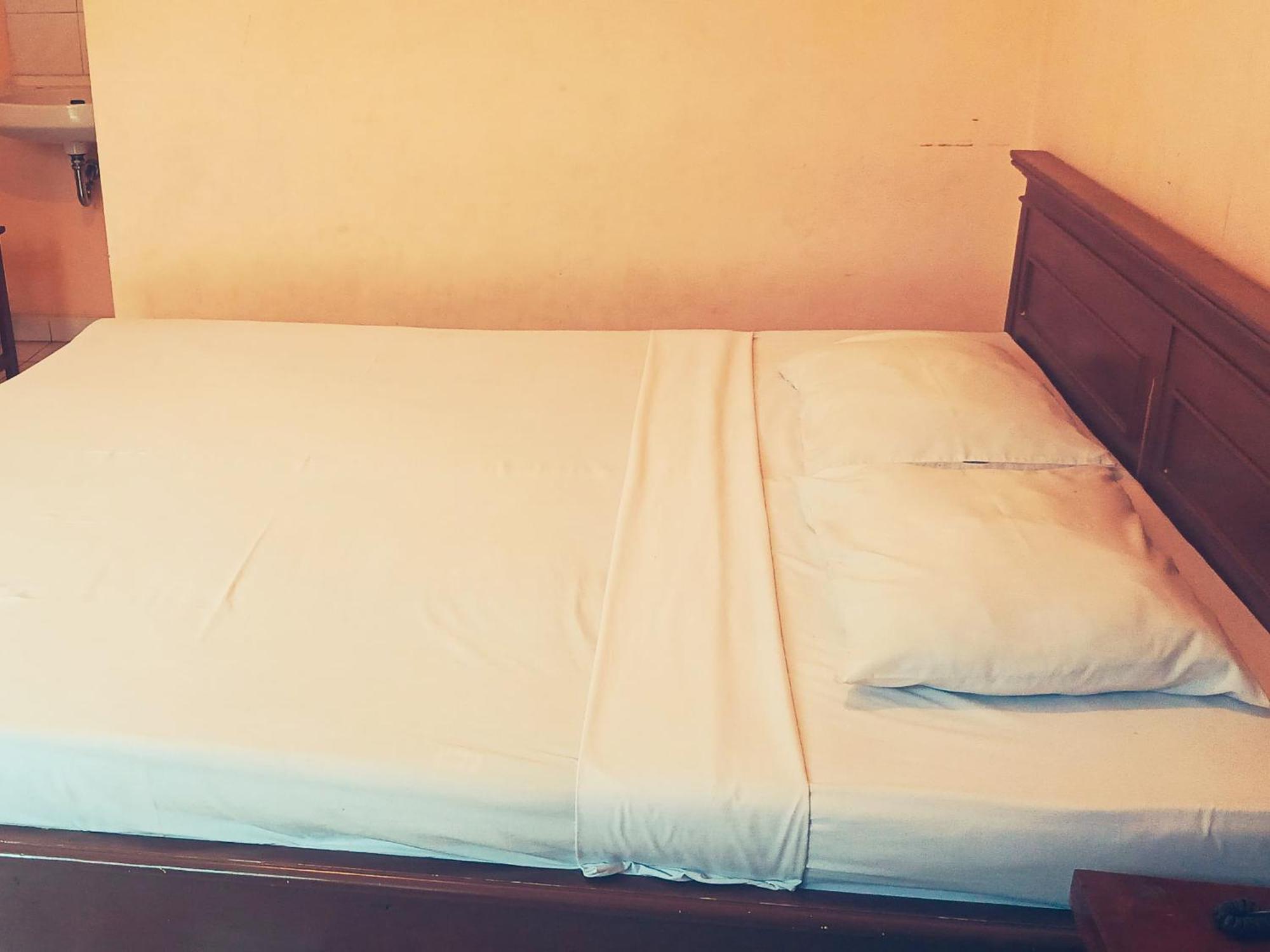 Hotel Wijaya Purwokerto Esterno foto