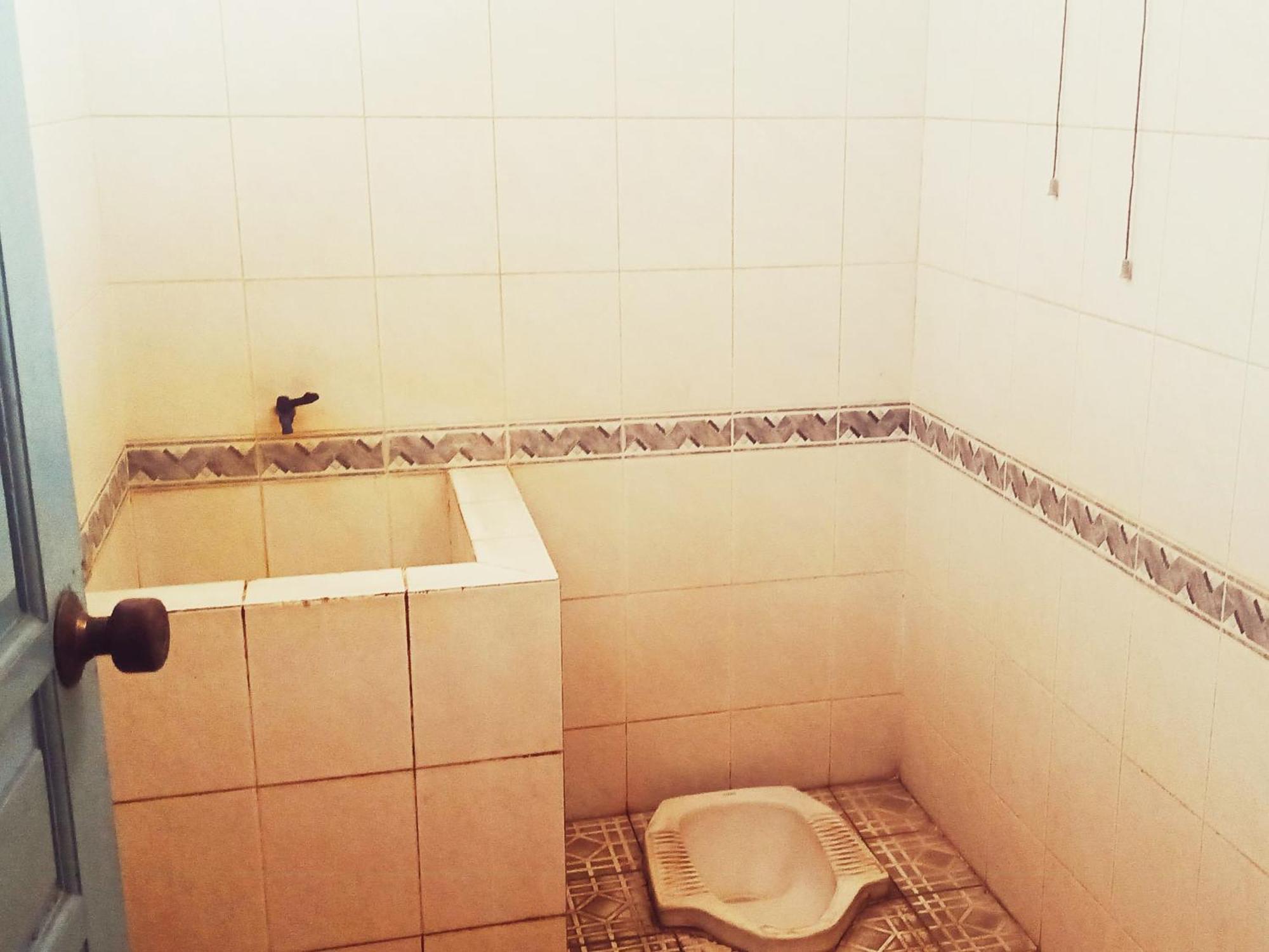 Hotel Wijaya Purwokerto Esterno foto