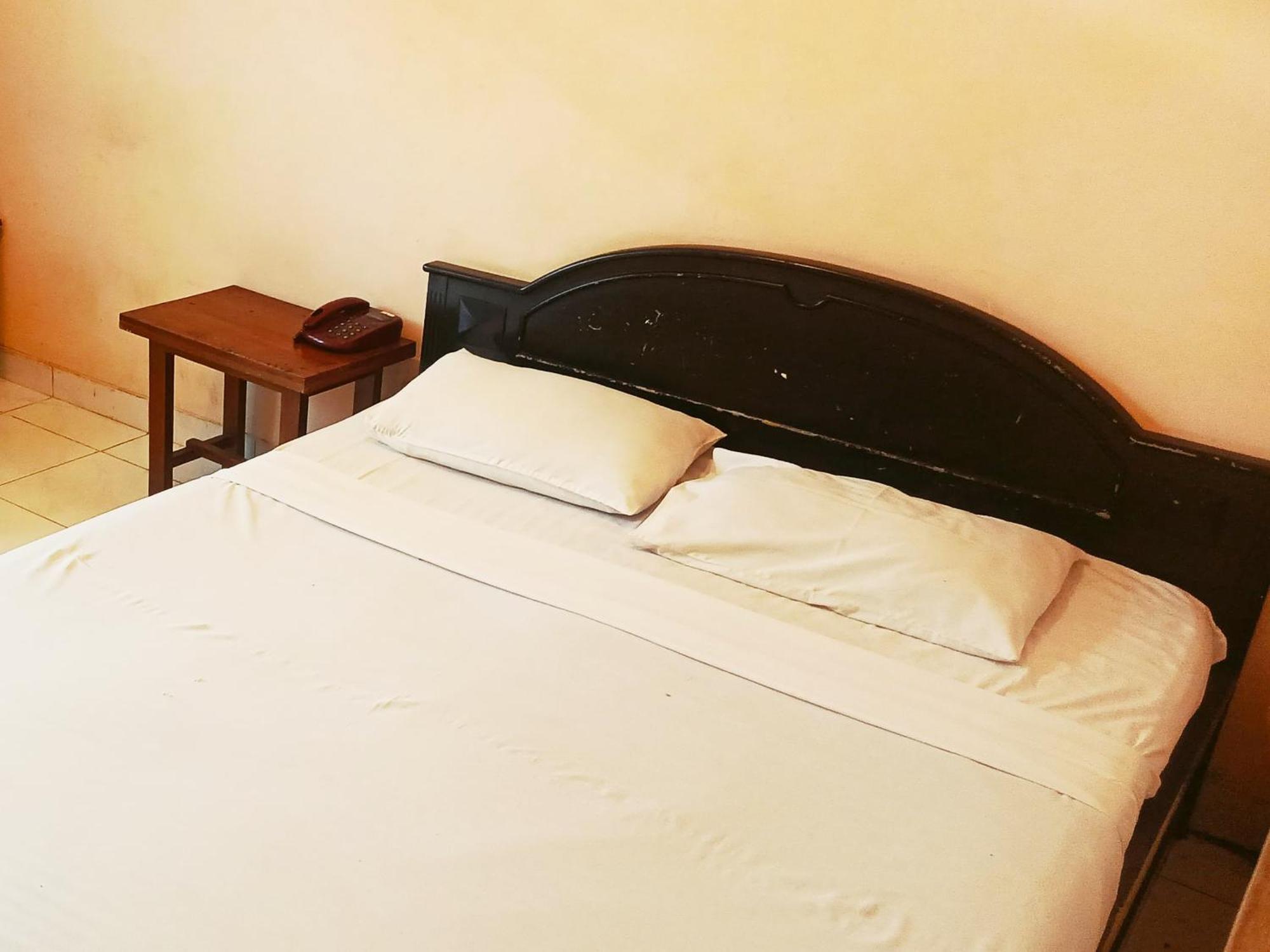 Hotel Wijaya Purwokerto Esterno foto