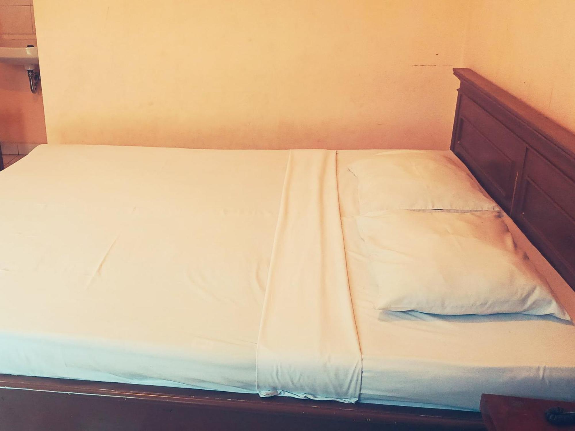 Hotel Wijaya Purwokerto Esterno foto