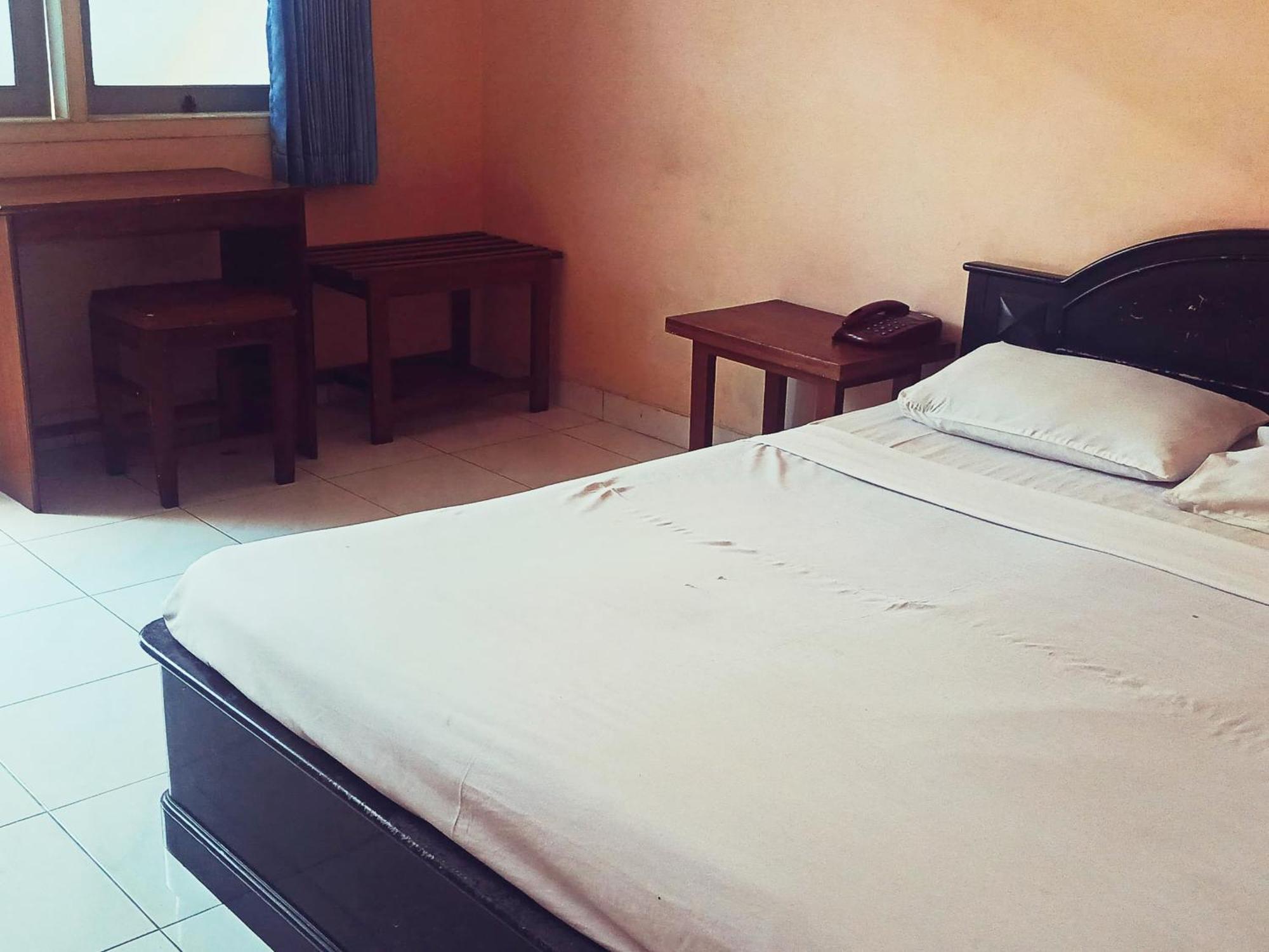 Hotel Wijaya Purwokerto Esterno foto